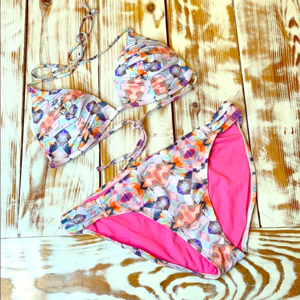 Xhilaration Pink Purple Orange Kaleidoscope Bikini Swimsuit Size Large / X-Large
